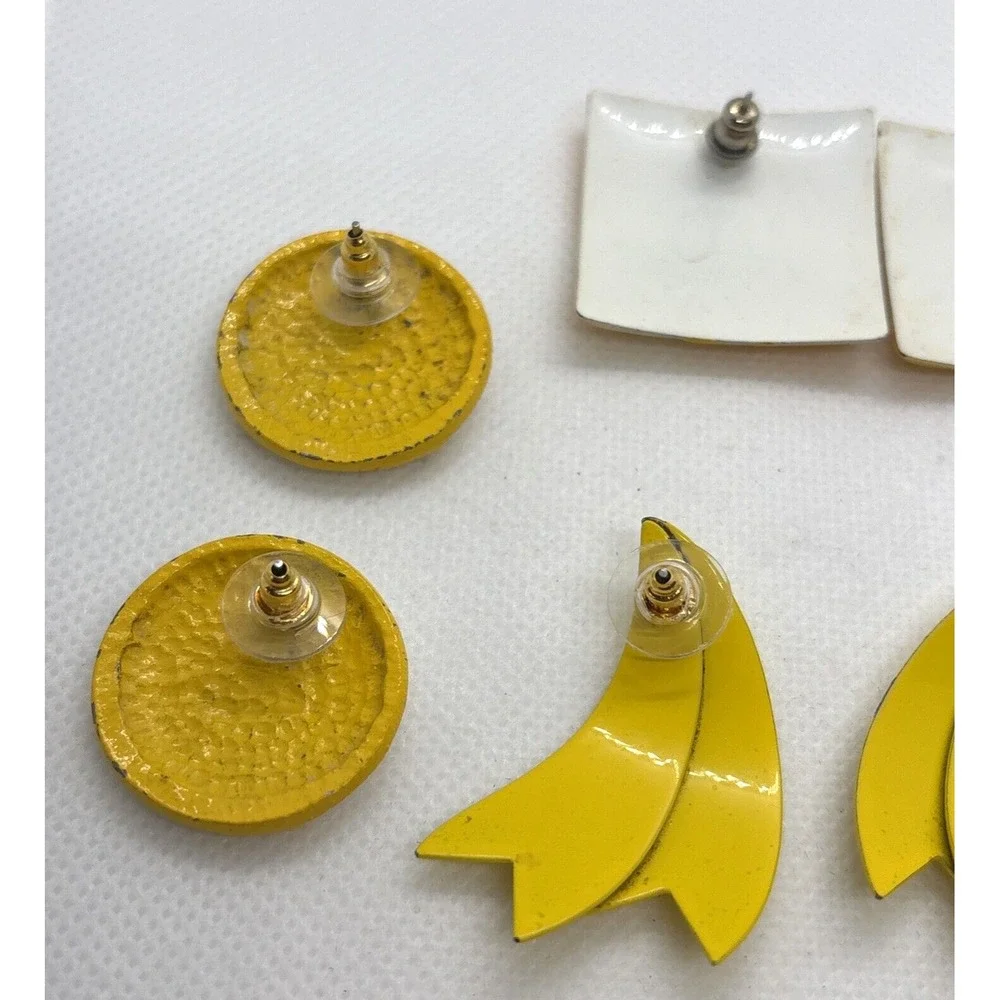 Vintage Lot of‎ 4 Pairs Yellow White Stud Pierced Earrings 80s 90s Statement